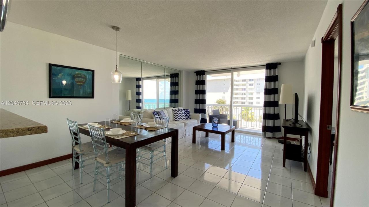 401 Ocean Dr, Unit 722, Miami Beach, FL 33139 Photo