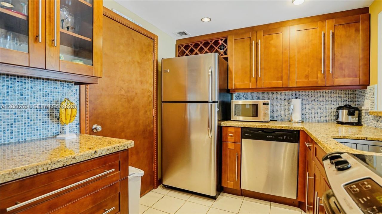 401 Ocean Dr , Unit 722, Miami Beach, FL 33139 Photo