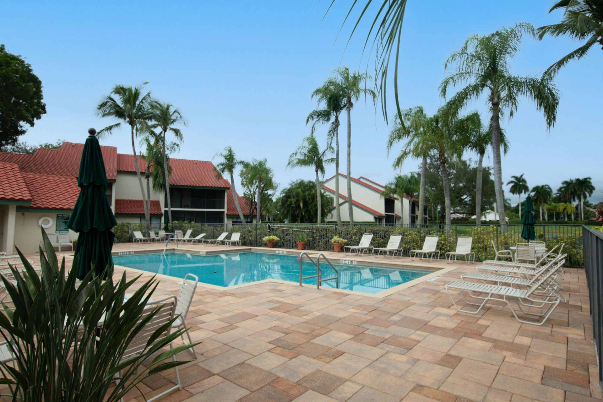 3 Lexington Lane E, Unit A, Palm Beach Gardens, FL 33418 Photo