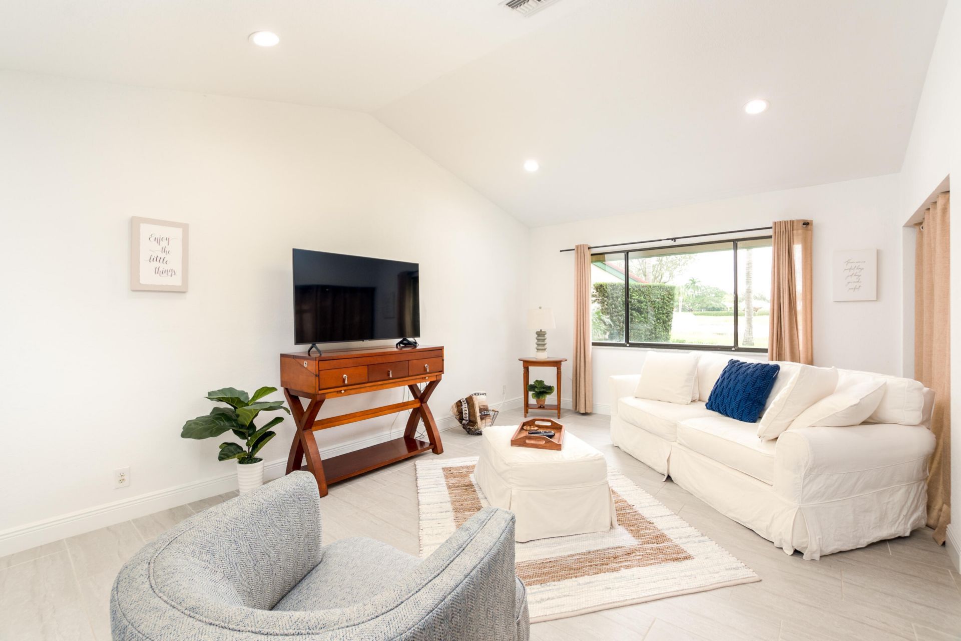 3 Lexington Lane E, Unit A, Palm Beach Gardens, FL 33418 Photo
