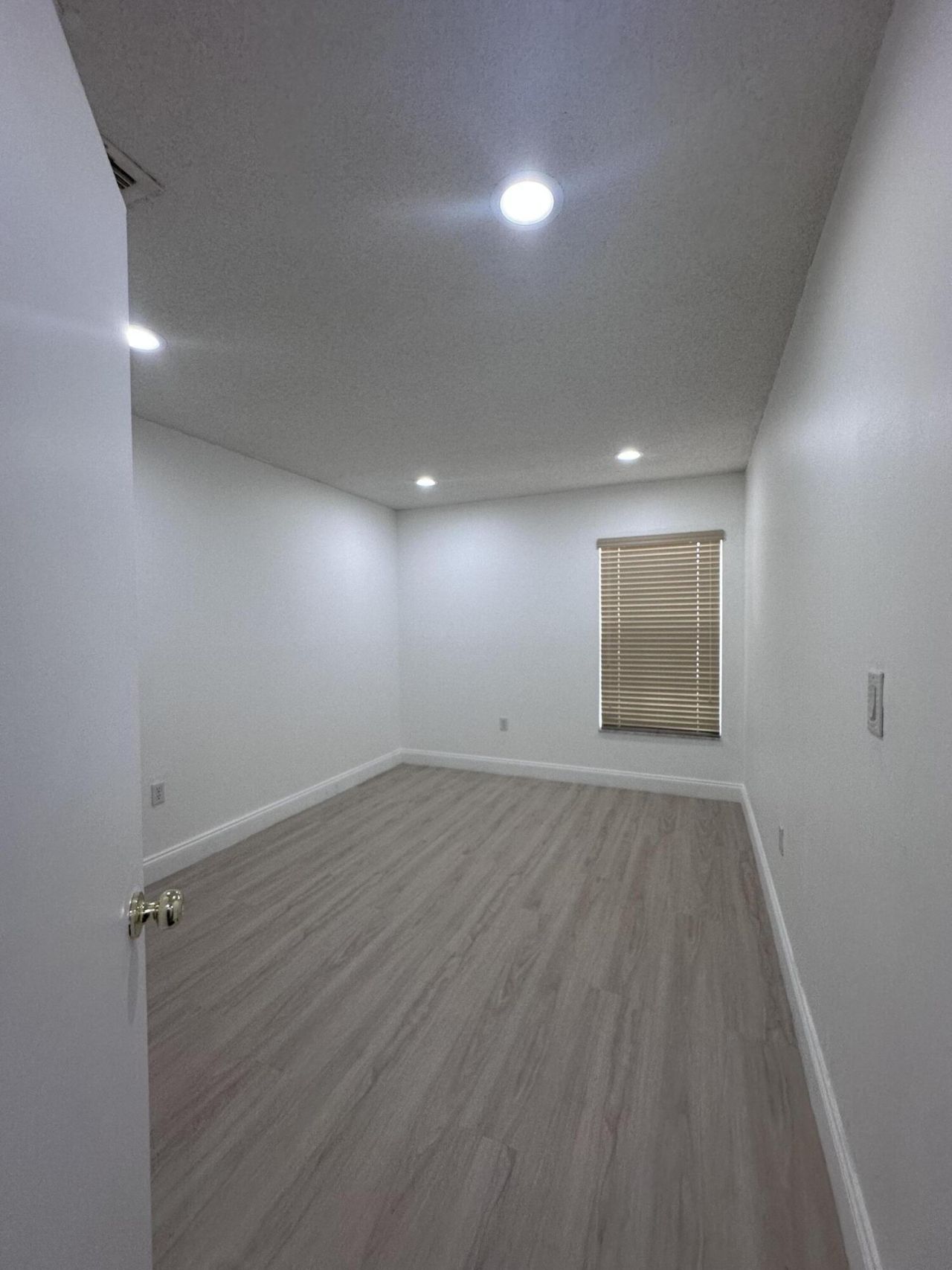 19823 NW 64th Place, Hialeah, FL 33015 Photo