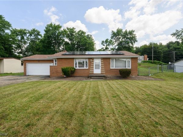 5355 Fulton Drive NW, Canton, OH 44718