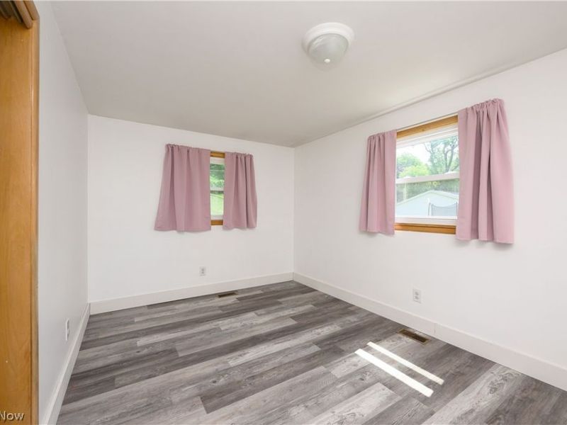 5355 Fulton Drive NW, Canton, OH 44718 Photo 11
