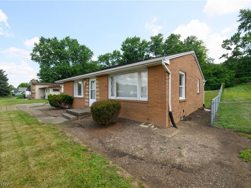 5355 Fulton Drive NW, Canton, OH 44718 Photo 2