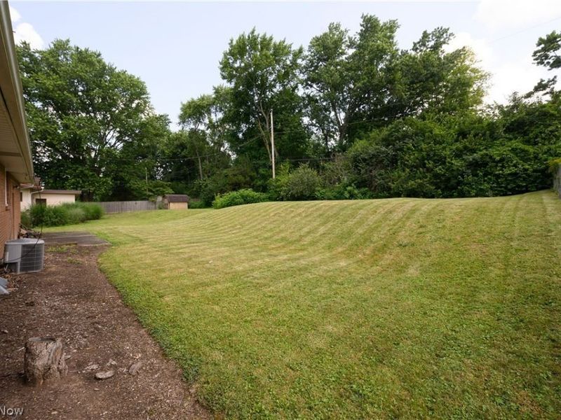 5355 Fulton Drive NW, Canton, OH 44718 Photo 5