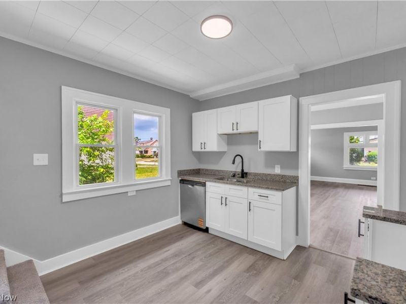 13722 Saybrook Avenue, Garfield Heights, OH 44105 Photo 10