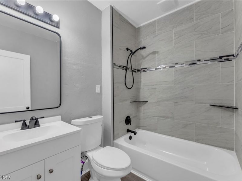 13722 Saybrook Avenue, Garfield Heights, OH 44105 Photo 17