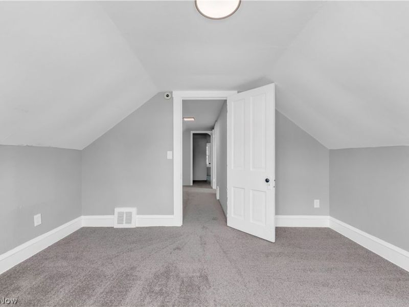 13722 Saybrook Avenue, Garfield Heights, OH 44105 Photo 21