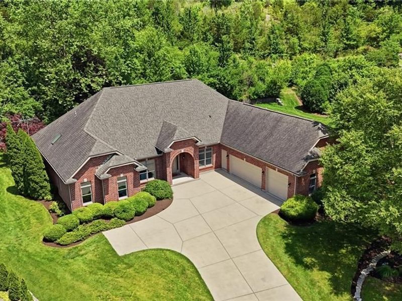 1529 Clear Brook Drive, Sugarcreek Township, OH 45440 Photo 1