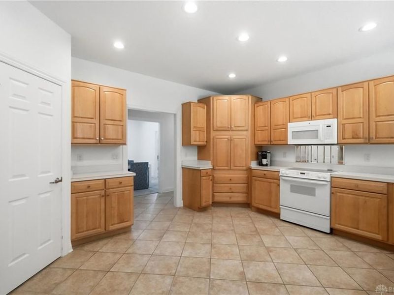 1529 Clear Brook Drive, Sugarcreek Township, OH 45440 Photo 21
