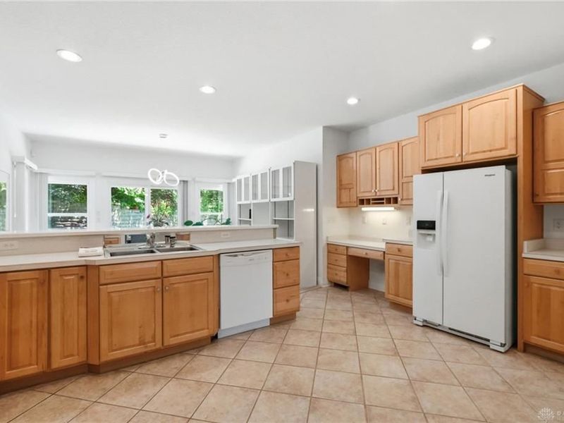 1529 Clear Brook Drive, Sugarcreek Township, OH 45440 Photo 23