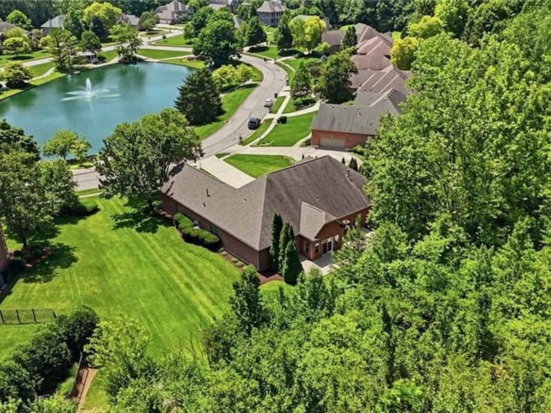 1529 Clear Brook Drive, Sugarcreek Township, OH 45440 Photo 6