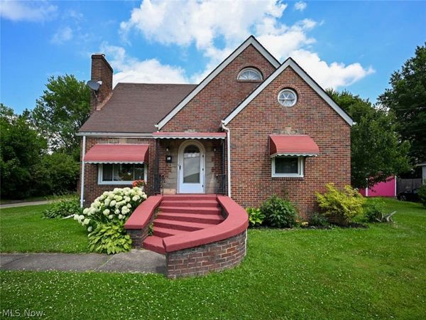 127 Summit Avenue, Niles, OH 44446
