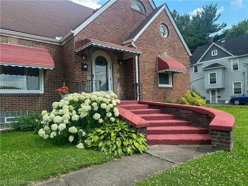 127 Summit Avenue, Niles, OH 44446 Photo 2