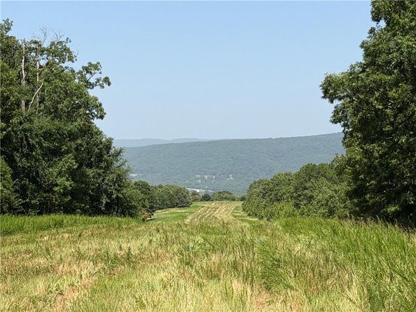 001 Madison 3202, Huntsville, AR 72740