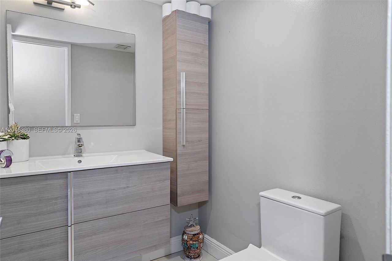 111 N Briny Ave , Unit PH11, Pompano Beach, FL 33062 Photo
