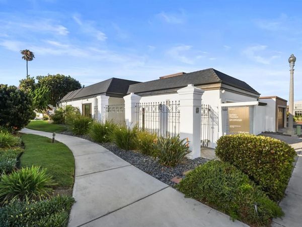 7 Gingertree LN, Coronado, CA 92118