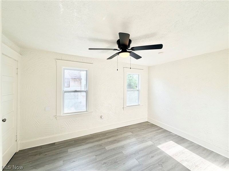 4025 Henritze Avenue, Cleveland, OH 44109 Photo 12
