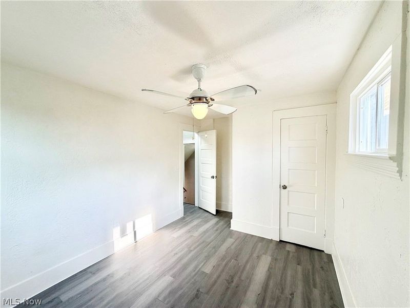 4025 Henritze Avenue, Cleveland, OH 44109 Photo 13