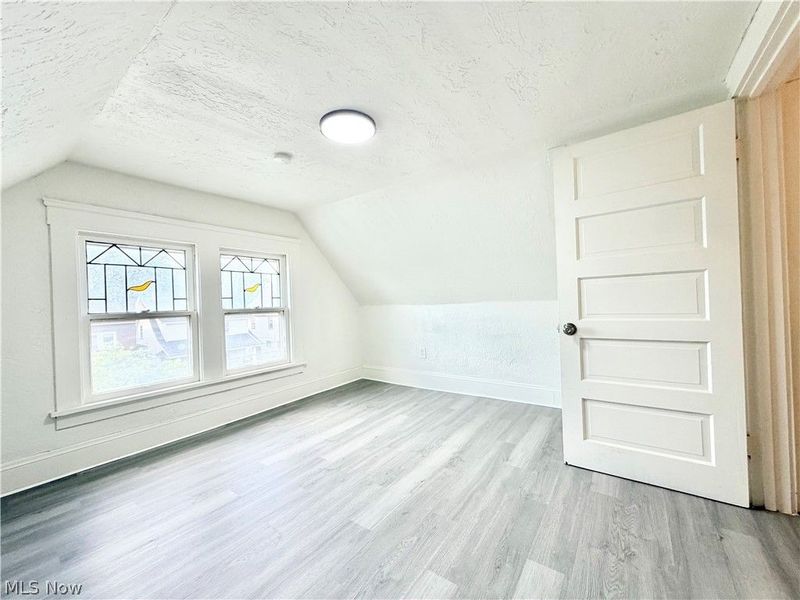 4025 Henritze Avenue, Cleveland, OH 44109 Photo 22