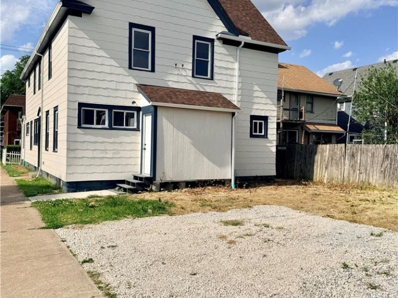 4025 Henritze Avenue, Cleveland, OH 44109 Photo 27