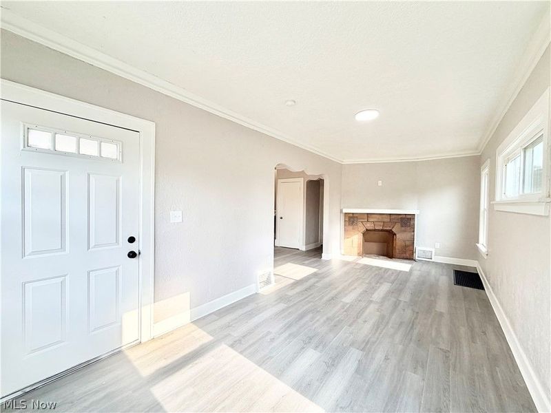 4025 Henritze Avenue, Cleveland, OH 44109 Photo 3