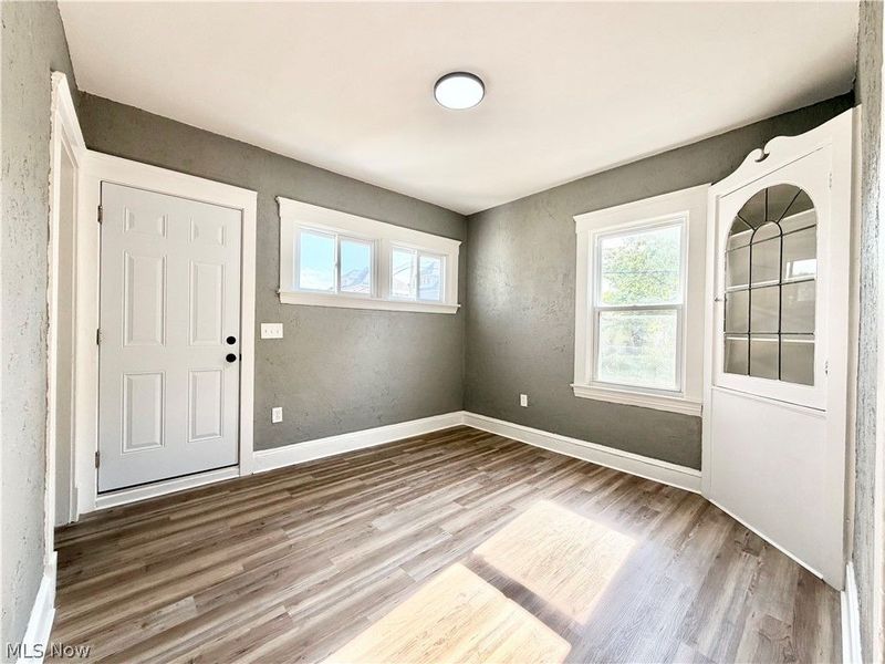 4025 Henritze Avenue, Cleveland, OH 44109 Photo 30