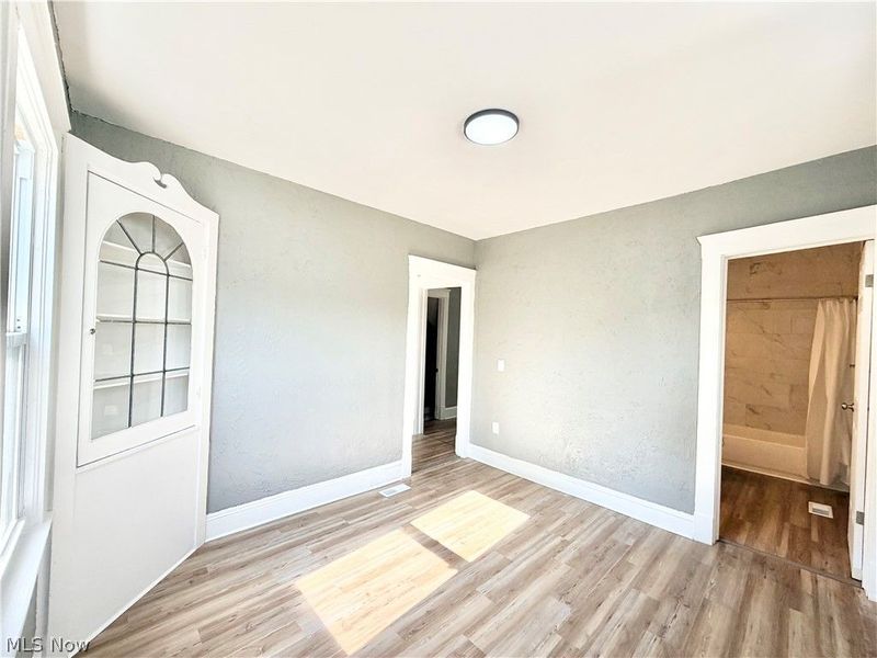 4025 Henritze Avenue, Cleveland, OH 44109 Photo 31