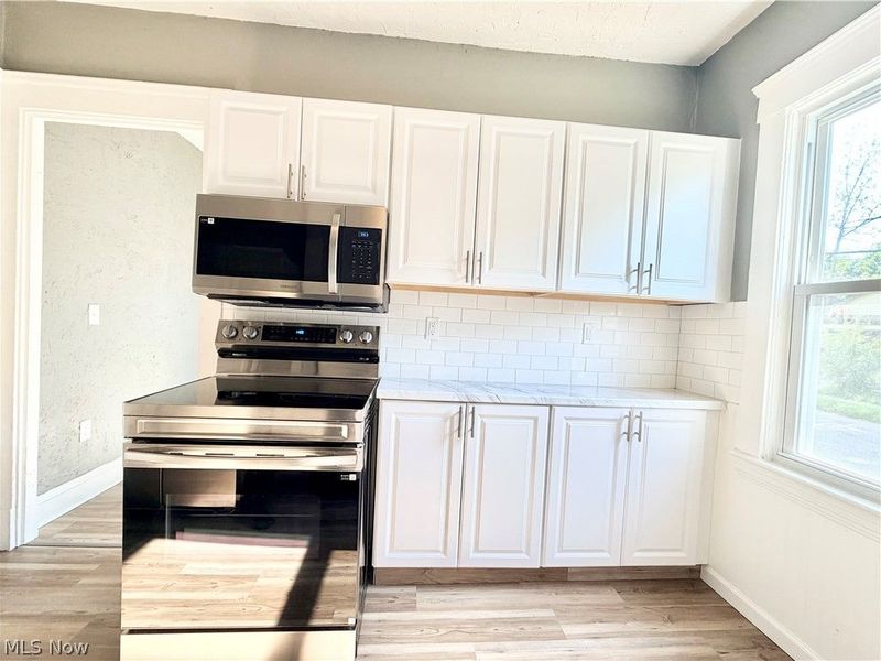 4025 Henritze Avenue, Cleveland, OH 44109 Photo 34