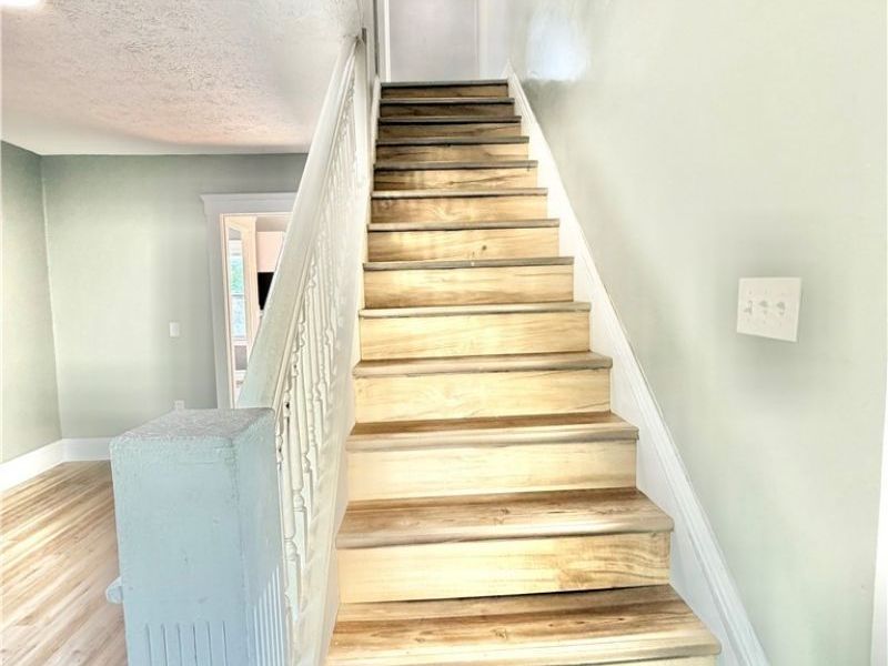 4025 Henritze Avenue, Cleveland, OH 44109 Photo 37