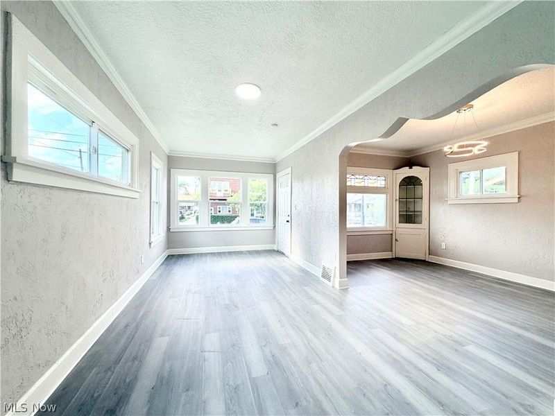 4025 Henritze Avenue, Cleveland, OH 44109 Photo 5