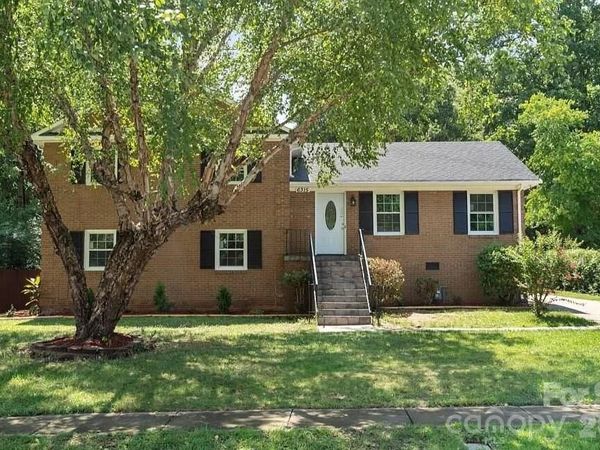6315 Spring Garden Lane, Charlotte, NC 28213