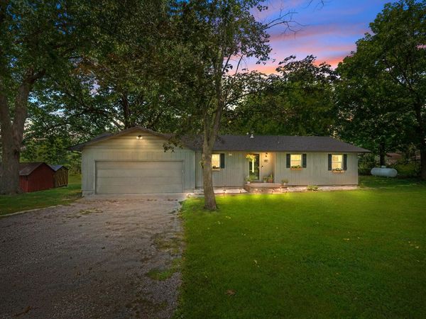 1438 N Woodview Road , Nixa, MO 65714