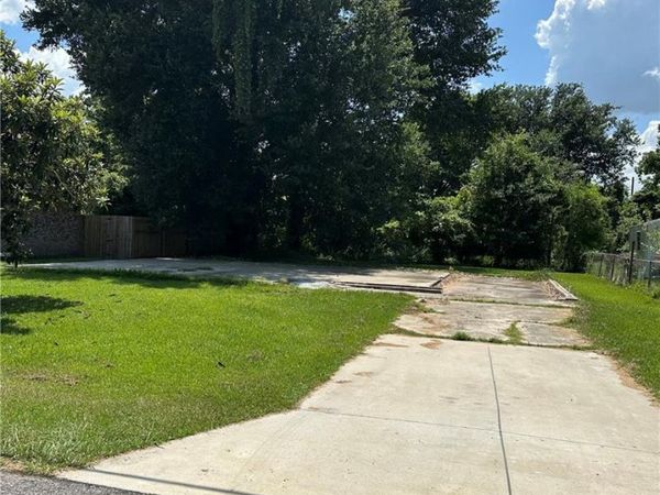 321 N CHAD B BAKER Street, Reserve, LA 70084
