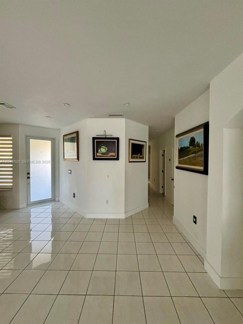 15986 SW 71st Ter, Miami, FL 33193 Photo