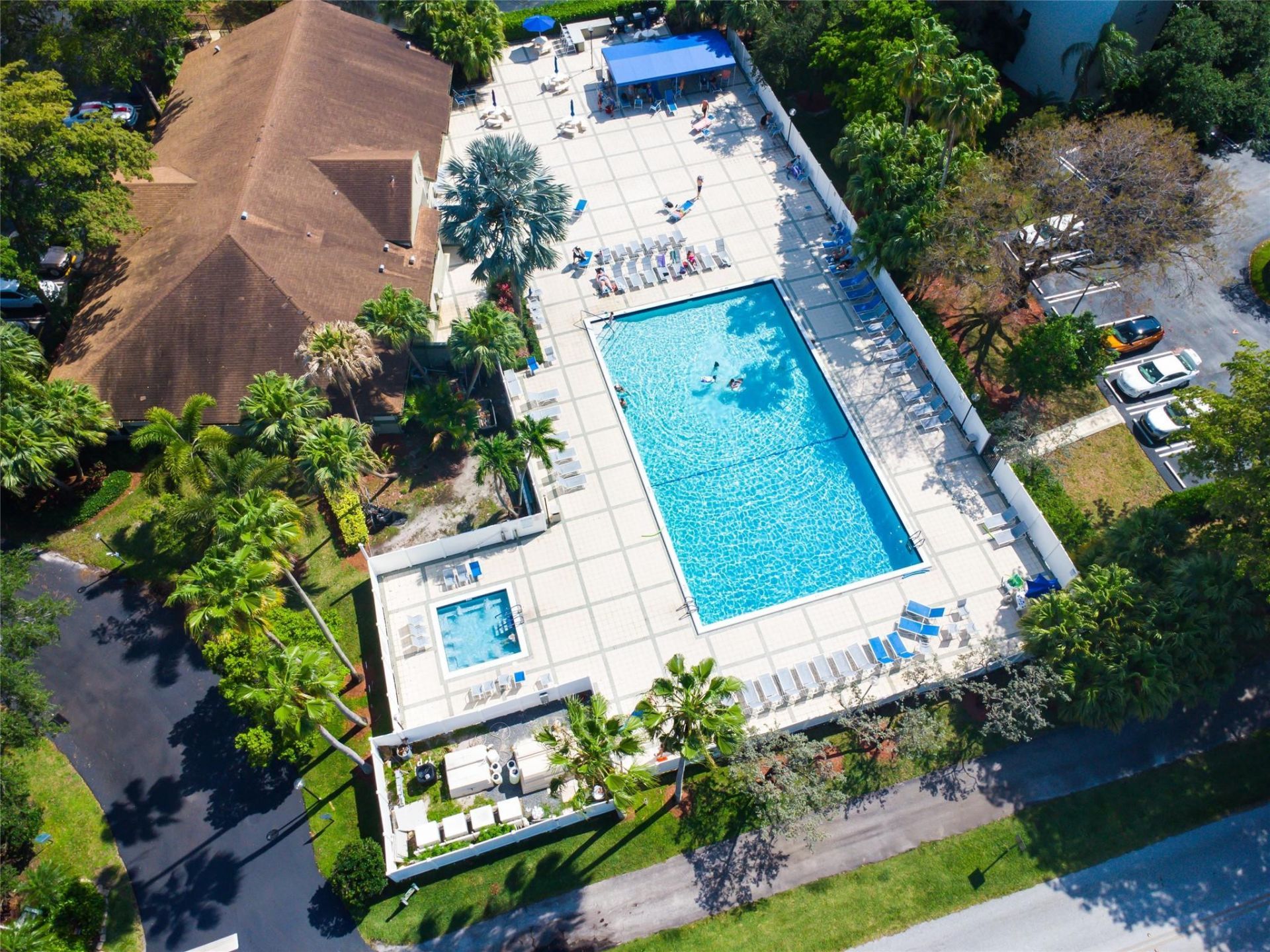 2240 N Cypress Bend Drive, Unit #802, Pompano Beach, FL 33069 Photo