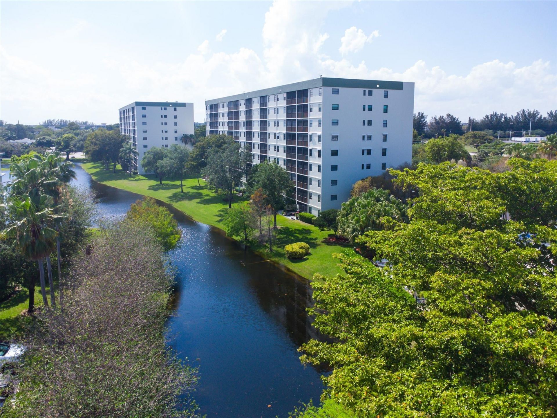 2240 N Cypress Bend Drive, Unit #802, Pompano Beach, FL 33069 Photo