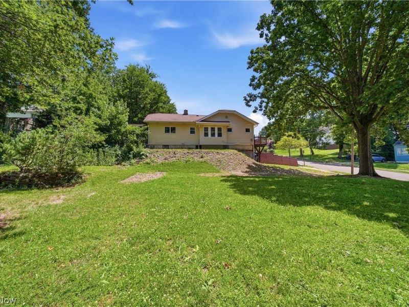 673 Harrison Avenue, Akron, OH 44314 Photo 3