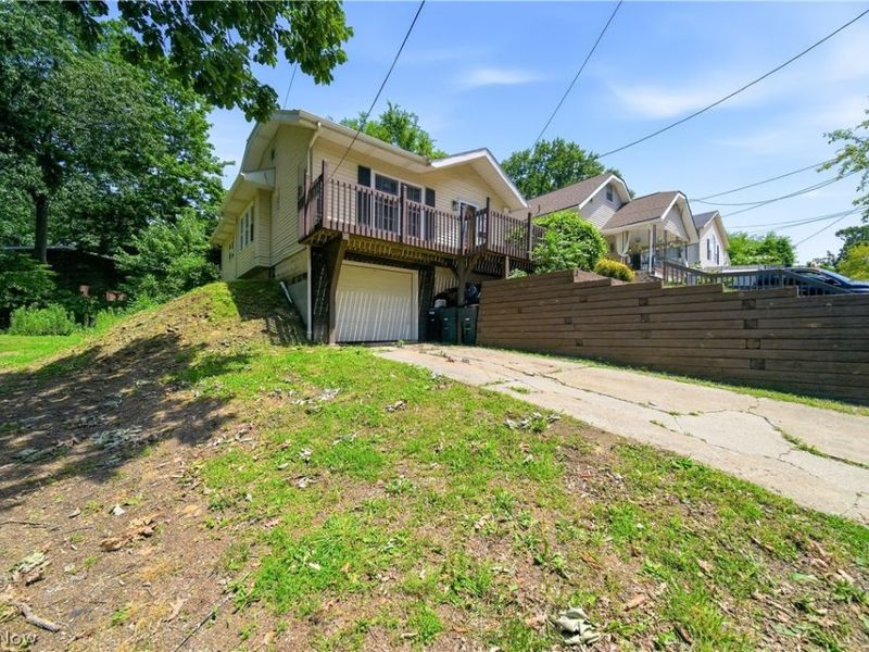 673 Harrison Avenue, Akron, OH 44314 Photo 3