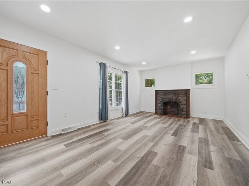 673 Harrison Avenue, Akron, OH 44314 Photo 7