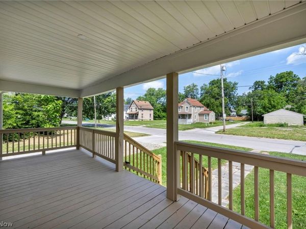 1009 W 10th Street , Lorain, OH 44052