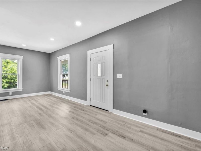 1009 W 10th Street, Lorain, OH 44052 Photo 7