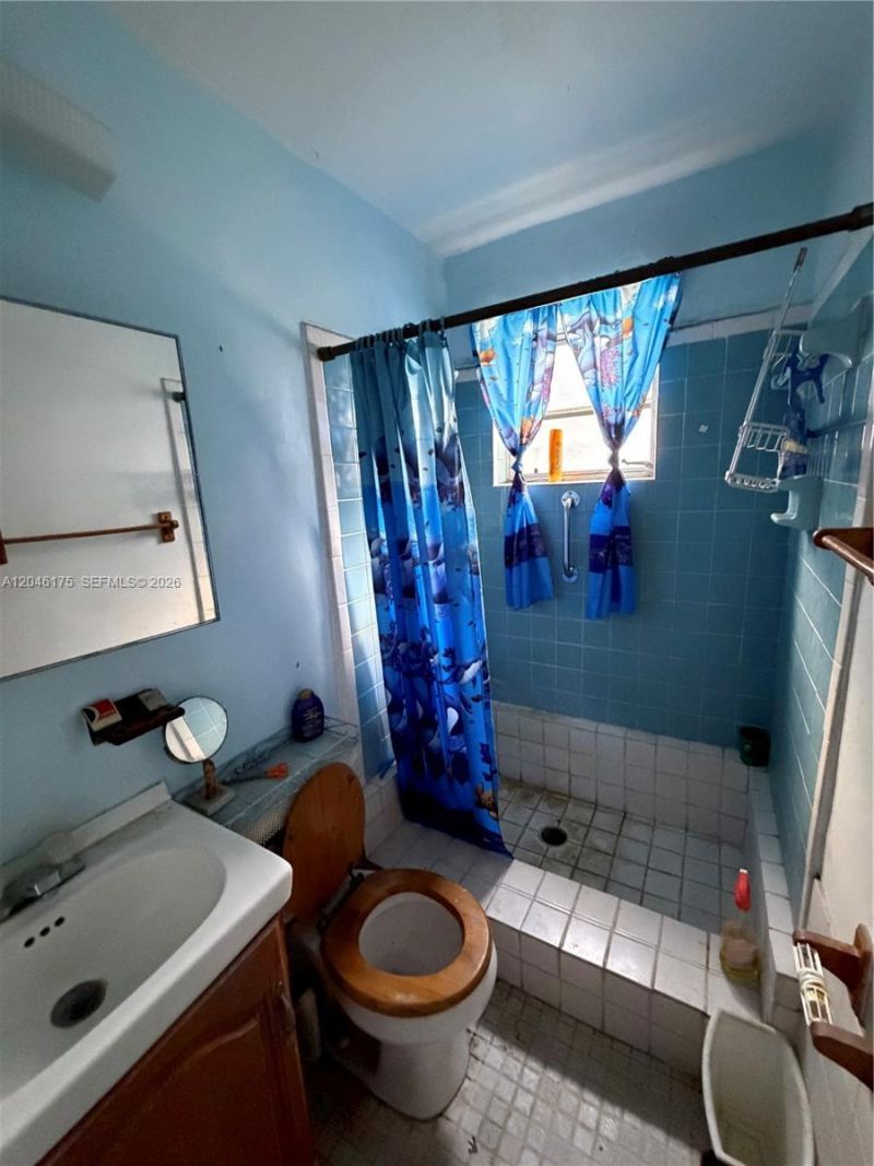 745 NW 32nd Ave , Miami, FL 33125 Photo