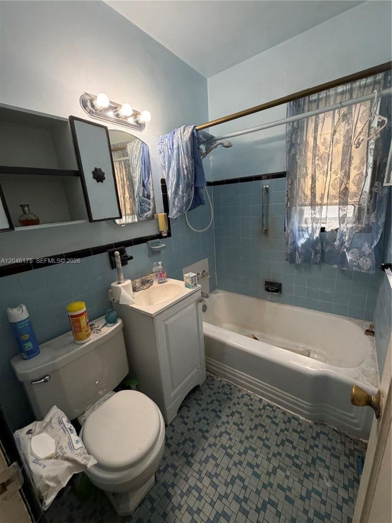 745 NW 32nd Ave , Miami, FL 33125 Photo