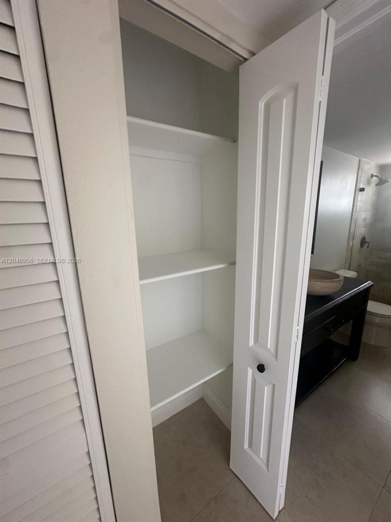 5839 SW 74th Ter , Unit 104, South Miami, FL 33143 Photo