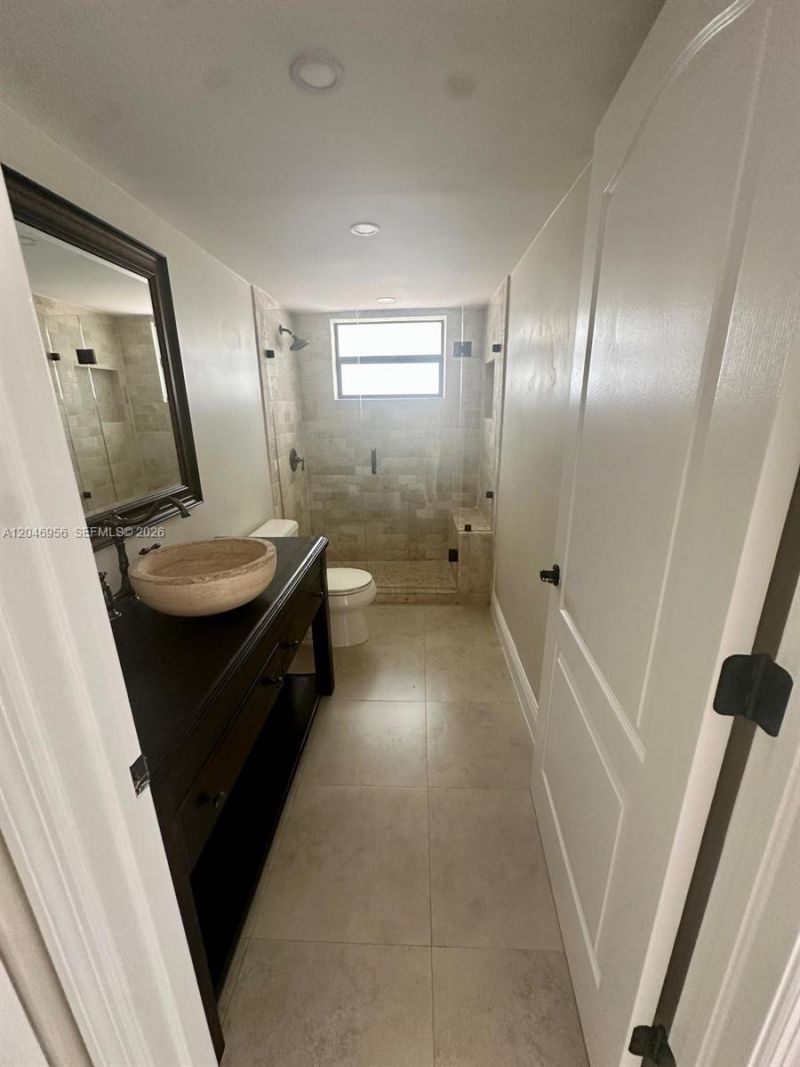 5839 SW 74th Ter , Unit 104, South Miami, FL 33143 Photo