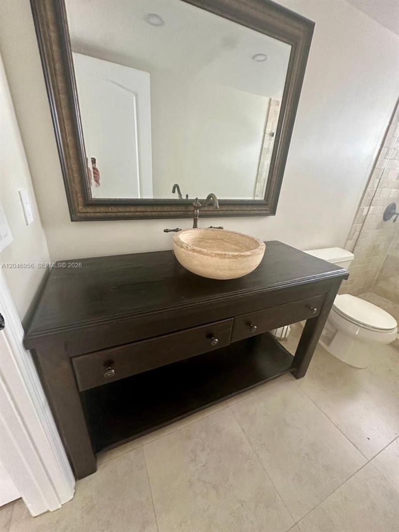5839 SW 74th Ter , Unit 104, South Miami, FL 33143 Photo