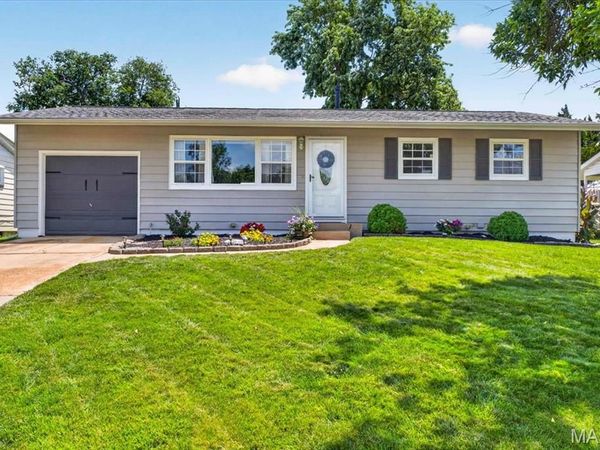 11376 Revere Lane, St Louis, MO 63128