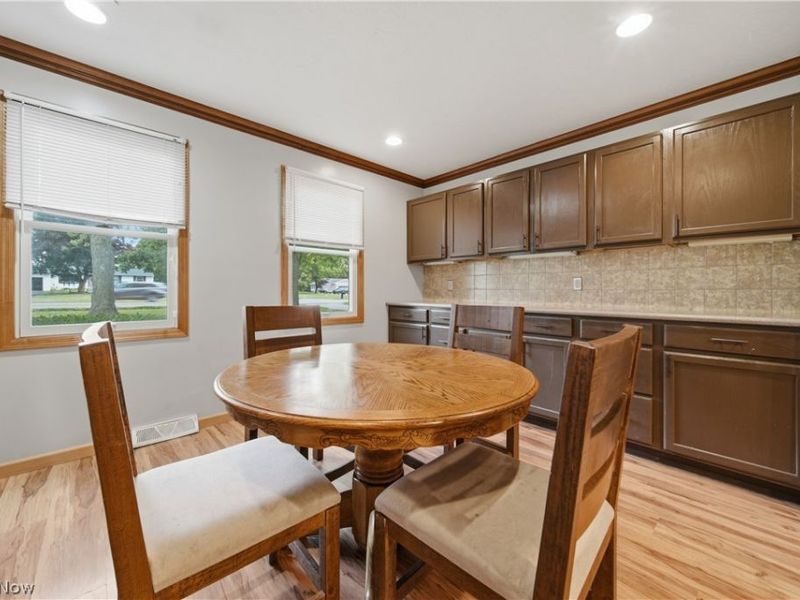 7445 Market Avenue N, North Canton, OH 44721 Photo 9