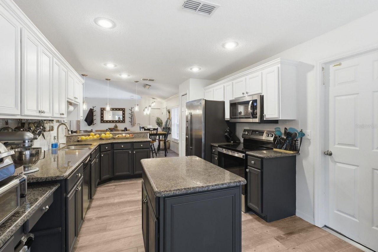 8667 N Upland Drive, Citrus Springs, FL 34434 Photo